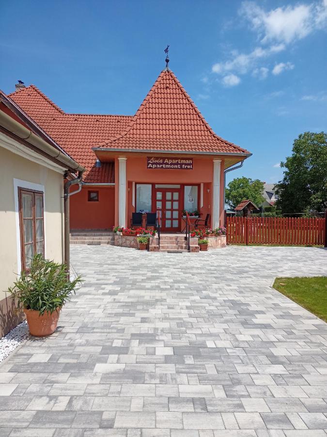 Livia Apartman Bük Zewnętrze zdjęcie
