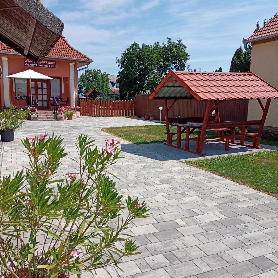 Livia Apartman Bük Zewnętrze zdjęcie