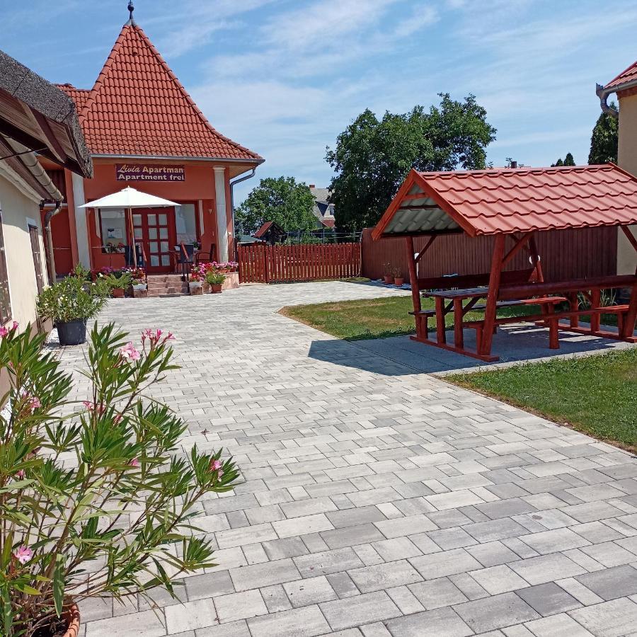 Livia Apartman Bük Zewnętrze zdjęcie