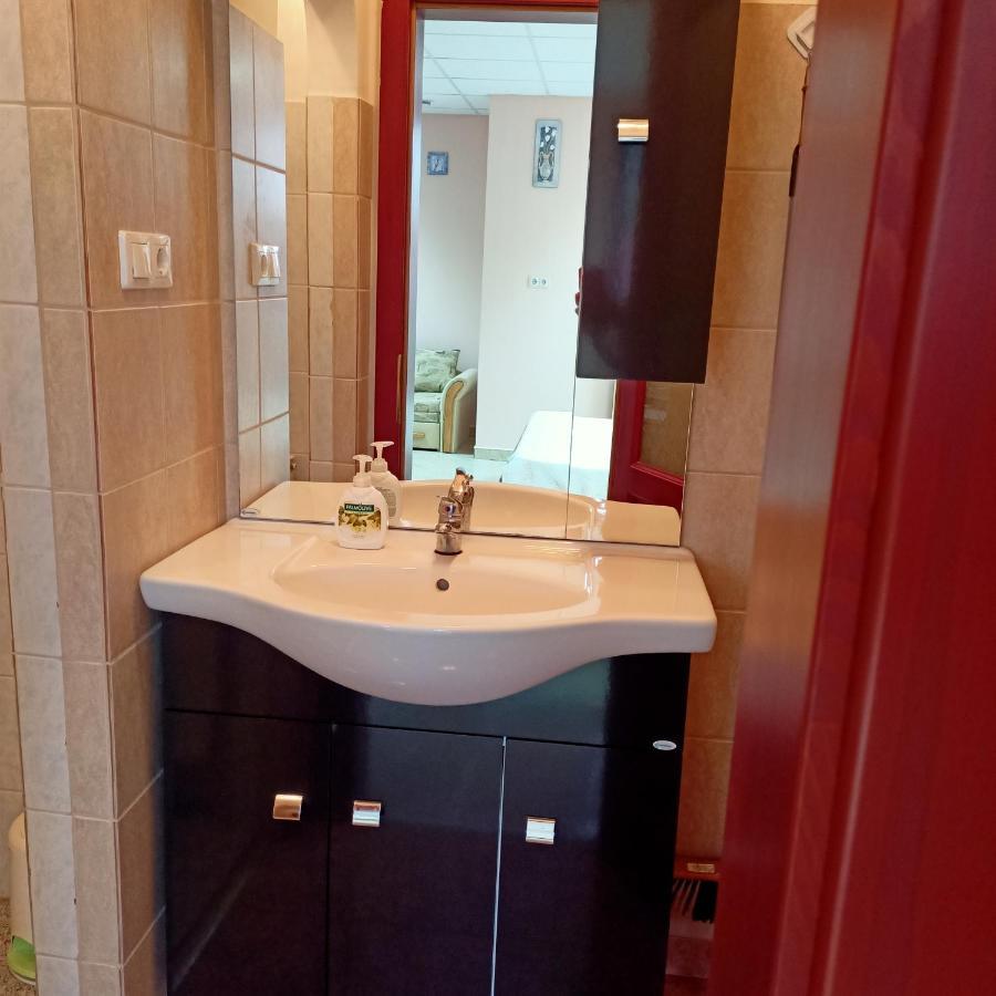 Livia Apartman Bük Zewnętrze zdjęcie